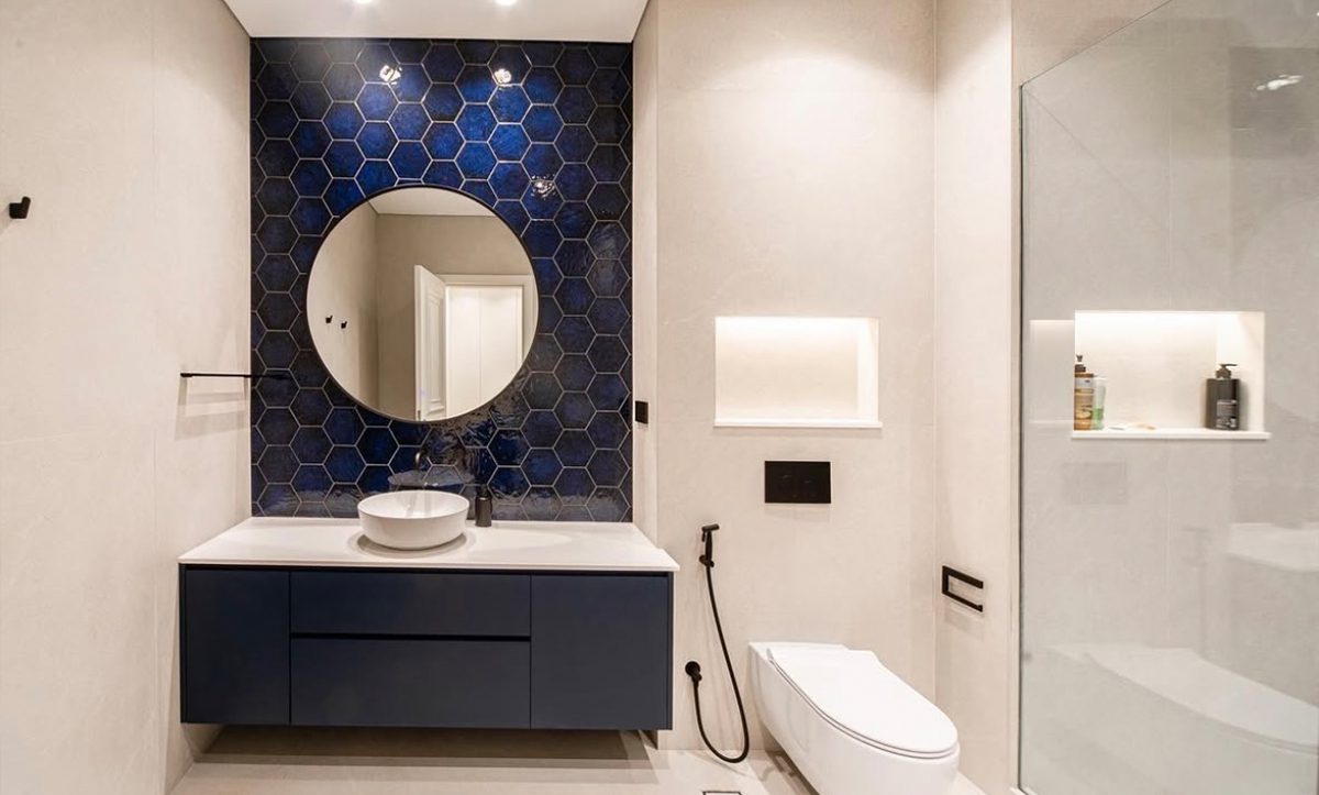 Luxurious bathroom of Fairmont Palm